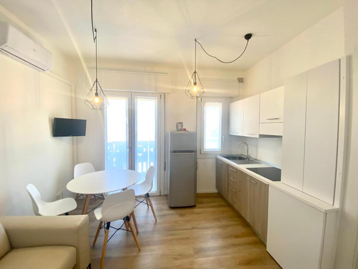 Apartamento Maria Luisa - Piazza Mazzini - 30 Mt Dal Mare - Jesolo Exterior foto